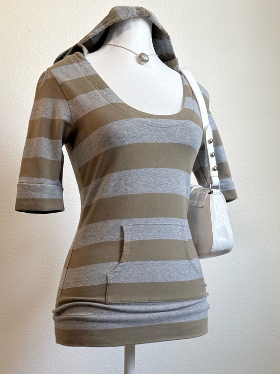 Old Navy Tops - Y2K Old Navy Scoop Neck Hooded Top Downtown Grunge Indie 2000s